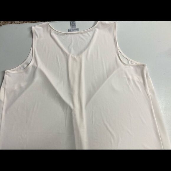 CATHERINES, Woman’s Top, Cream/Ivory, Size 2X,22/24W, sleeveless,pleat in front - Picture 4 of 6